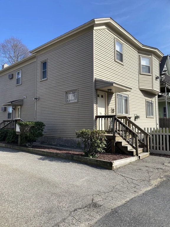 74 Lakewood, Worcester