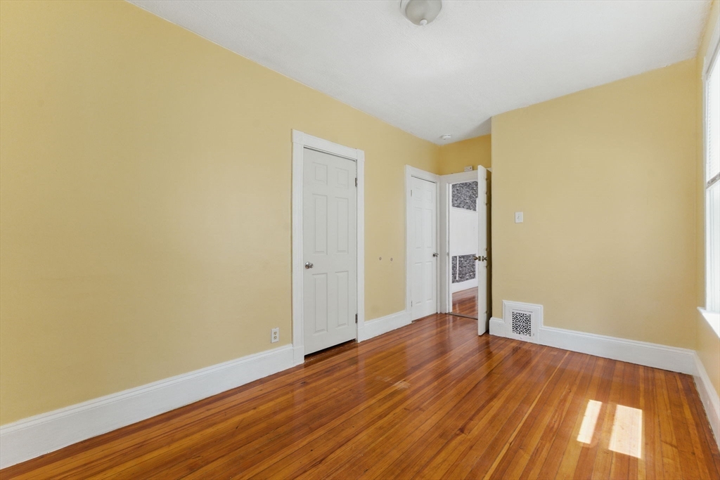 17 Hillsboro, Boston