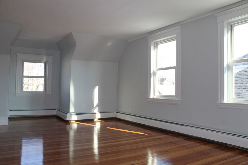 1014 South St, Roslindale