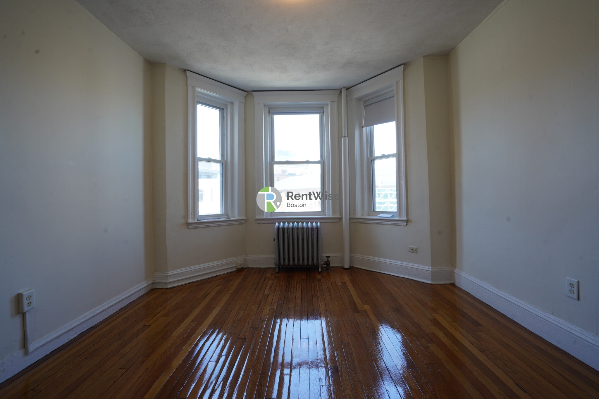 1175 Boylston St, Fenway