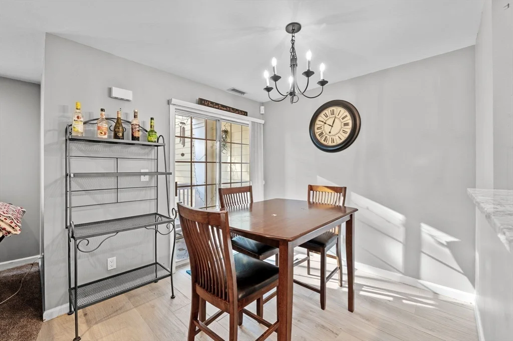 709 Gazebo Cir, Reading