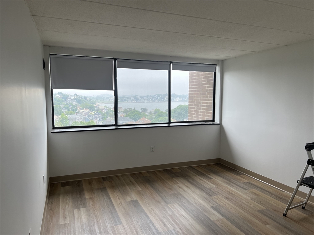 1 Pond St Fort Heath, Winthrop