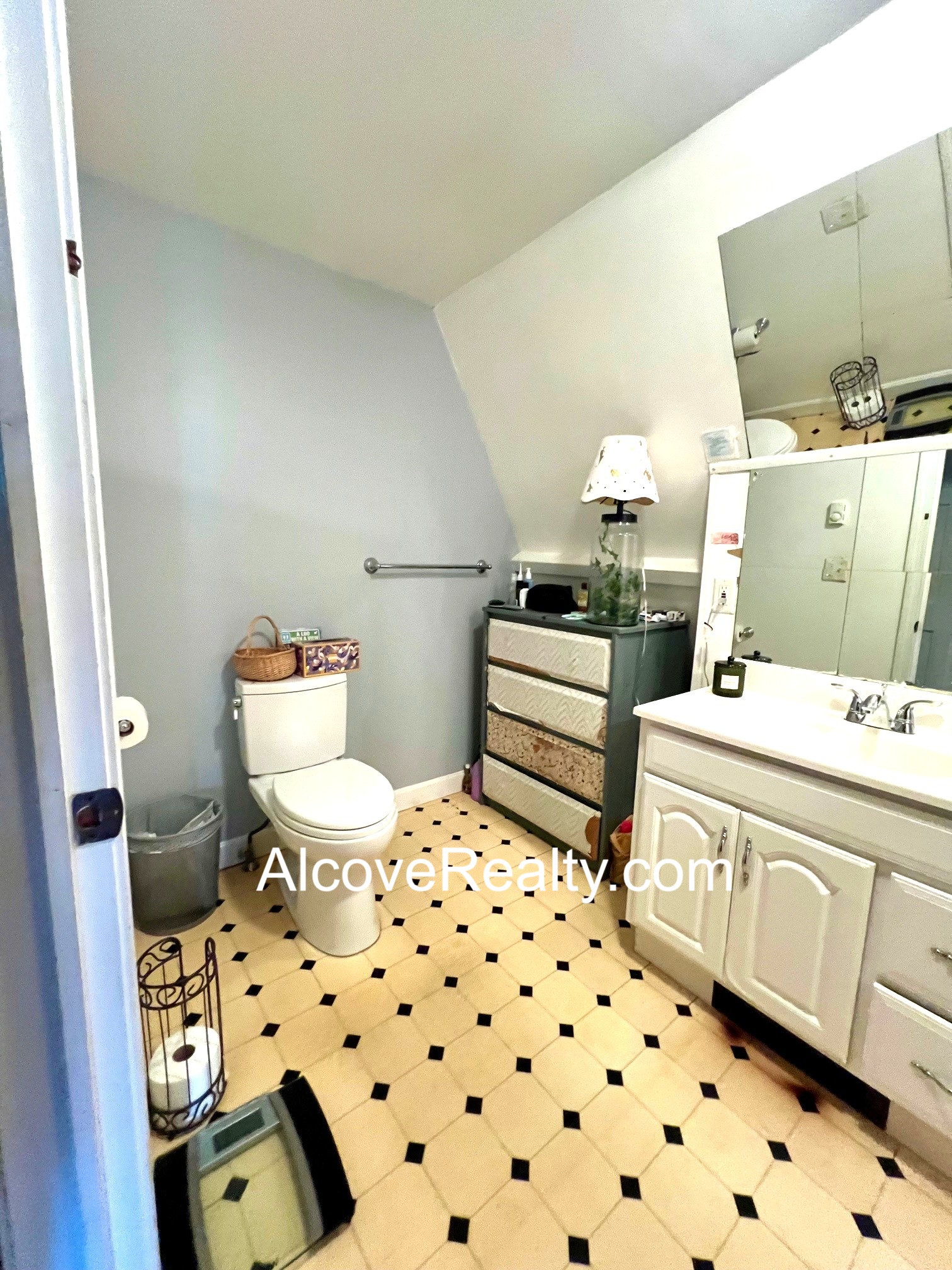 190 North St, West Somerville