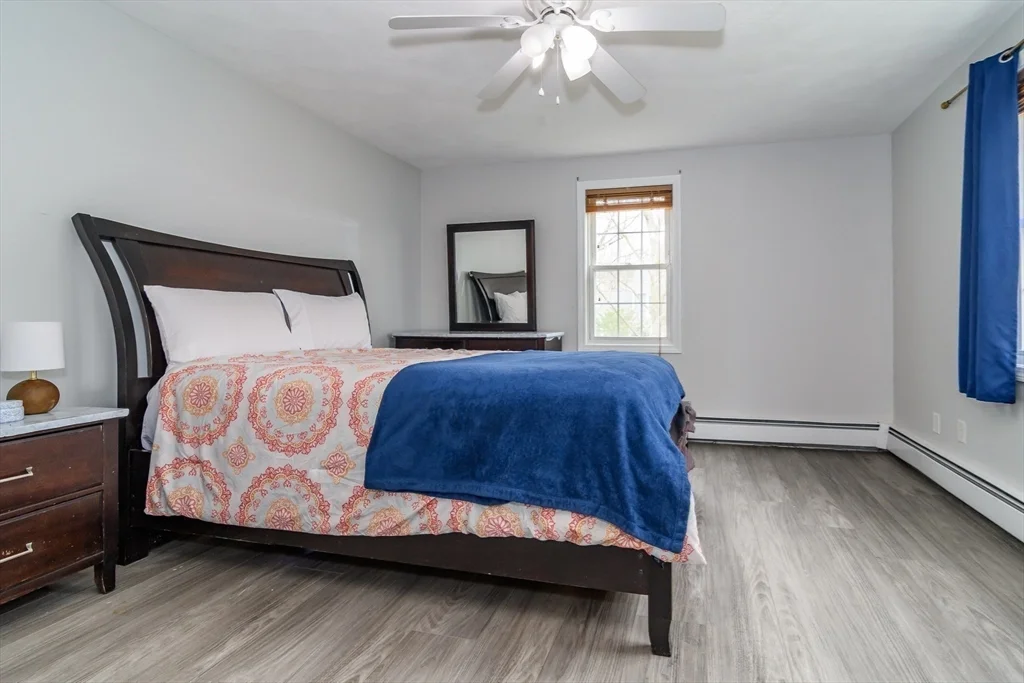 10 Homeward Ln, Natick