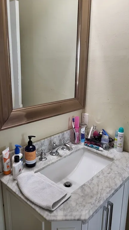 11 Linden St, Allston