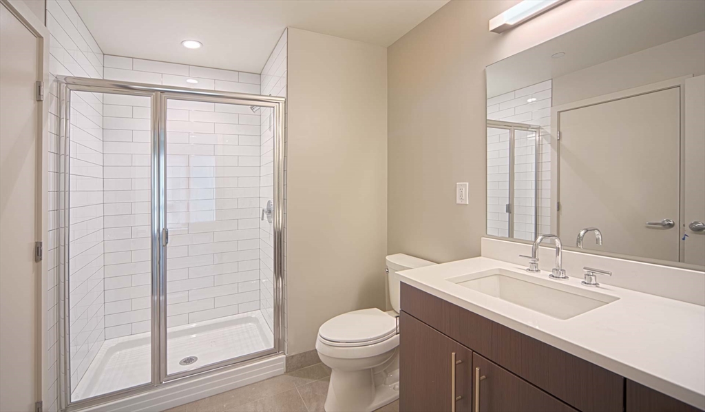 1 Canal St, North End