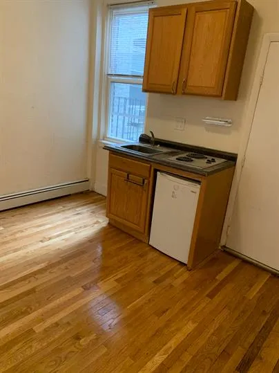 51 South Huntington Ave, Jamaica Plain