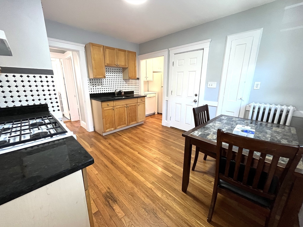 130 Grove St, West Roxbury