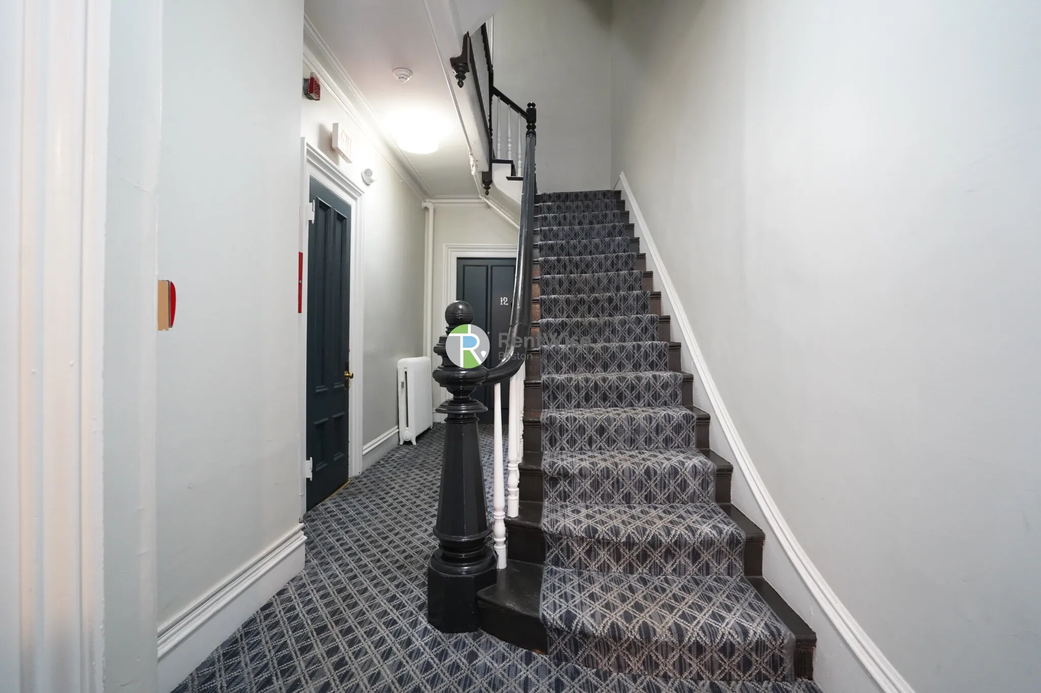 90 Charles St, Beacon Hill