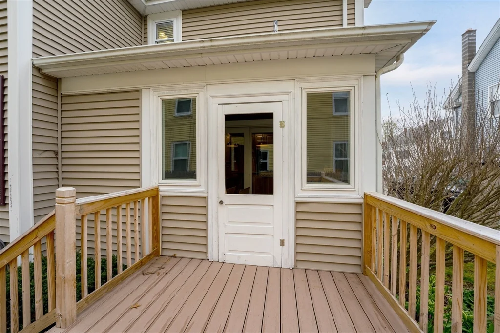 4 Prospect St, Attleboro