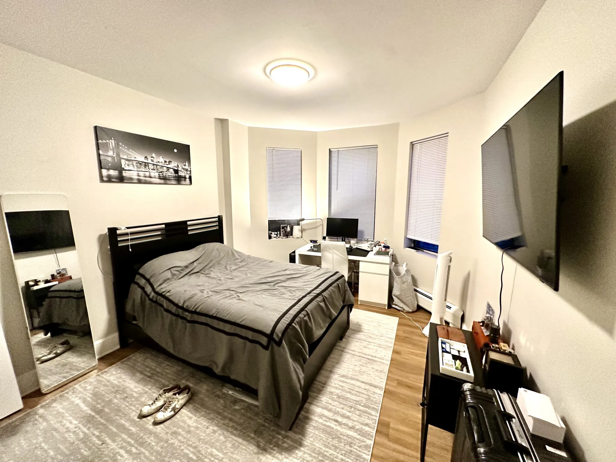 833 Beacon St, Fenway