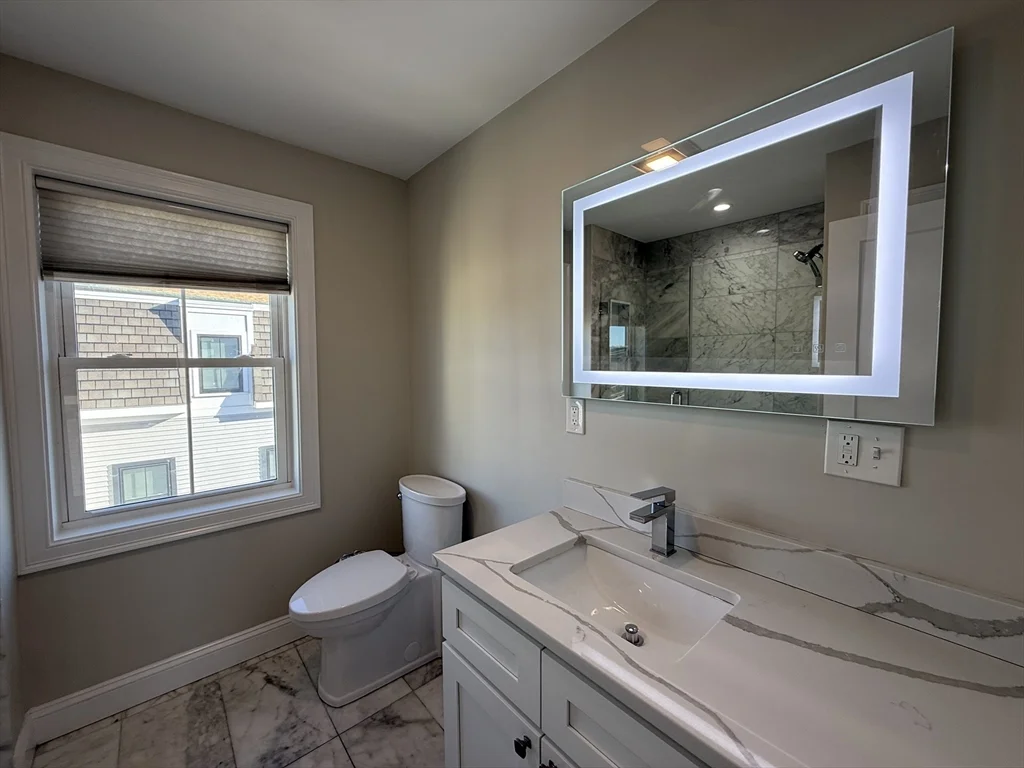 62 Harvard Ave, Hyde Park