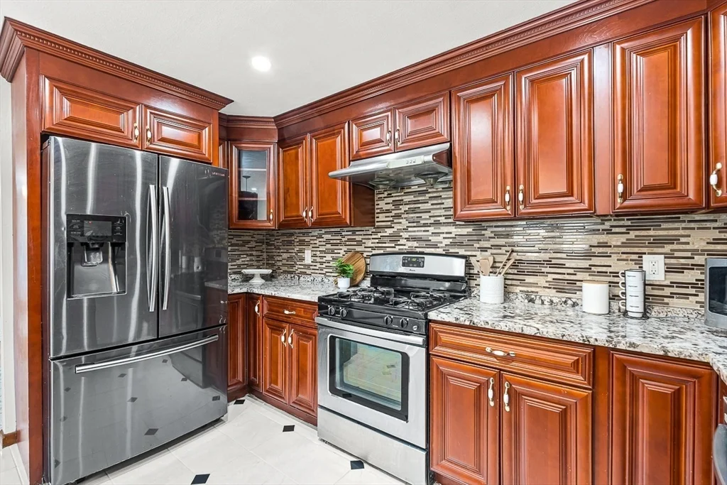 35 Fells Avenue Ter, North Medford