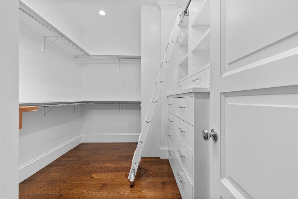 409 Commonwealth Ave, Back Bay