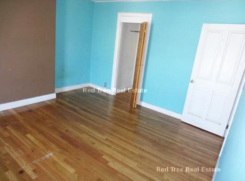 682 Parker St, Mission Hill