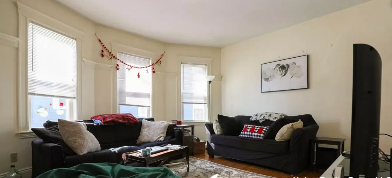 44 Easton St, Allston