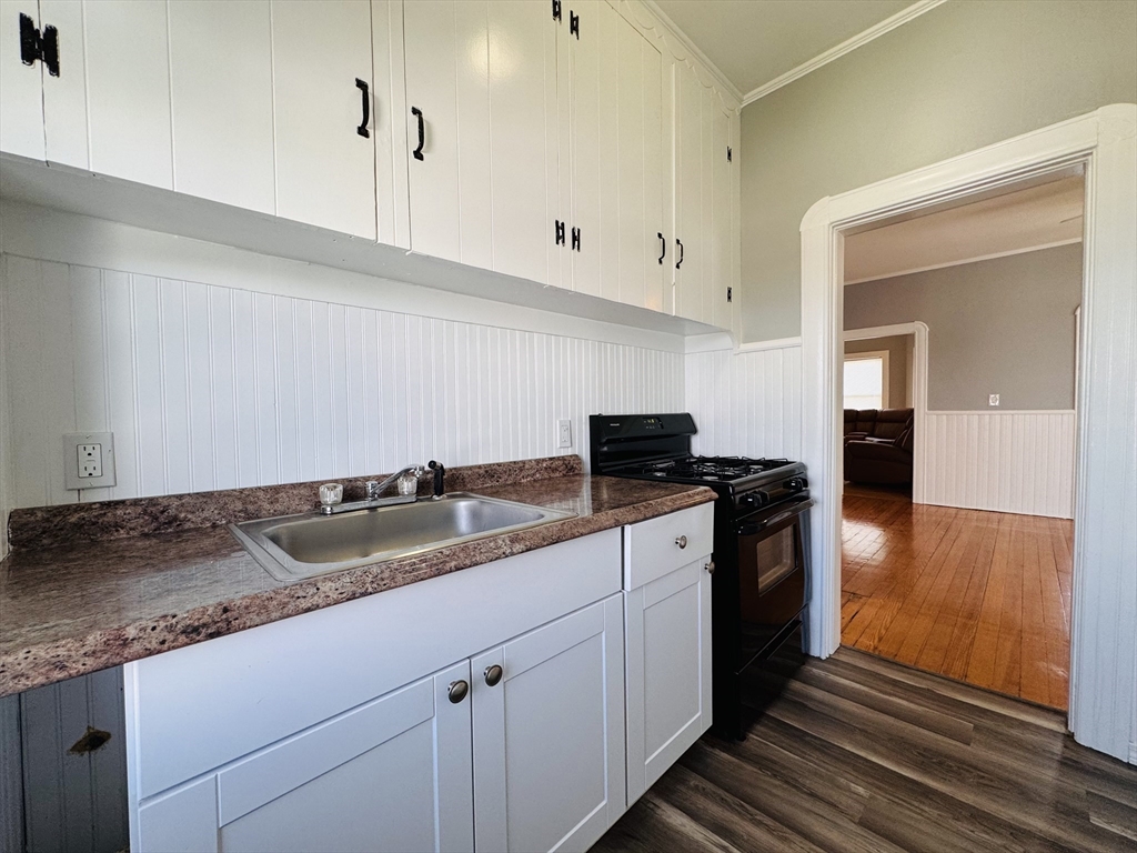 171 Hunter St, Fall River