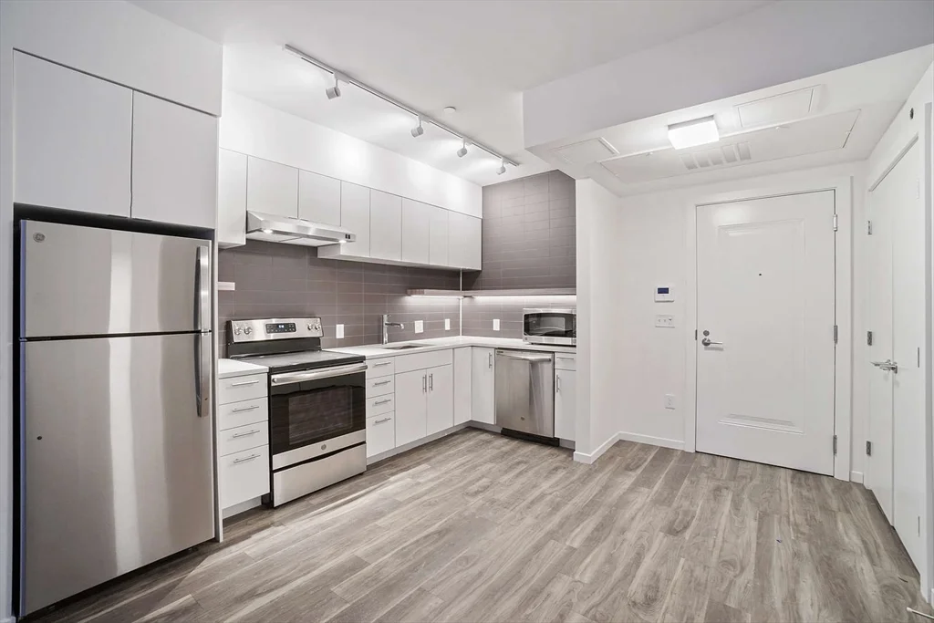 839 Beacon St, Fenway