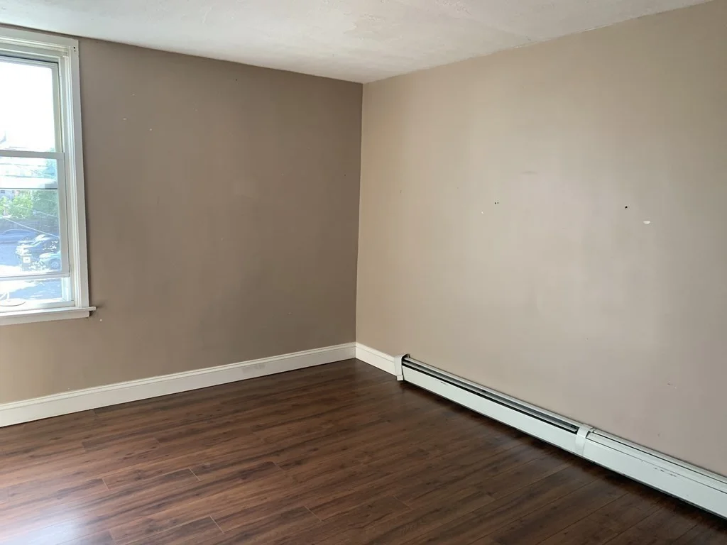 934 County St, Fall River