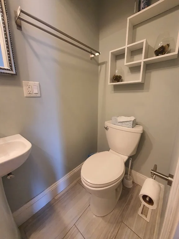 149 Lowell Ave, Newtonville