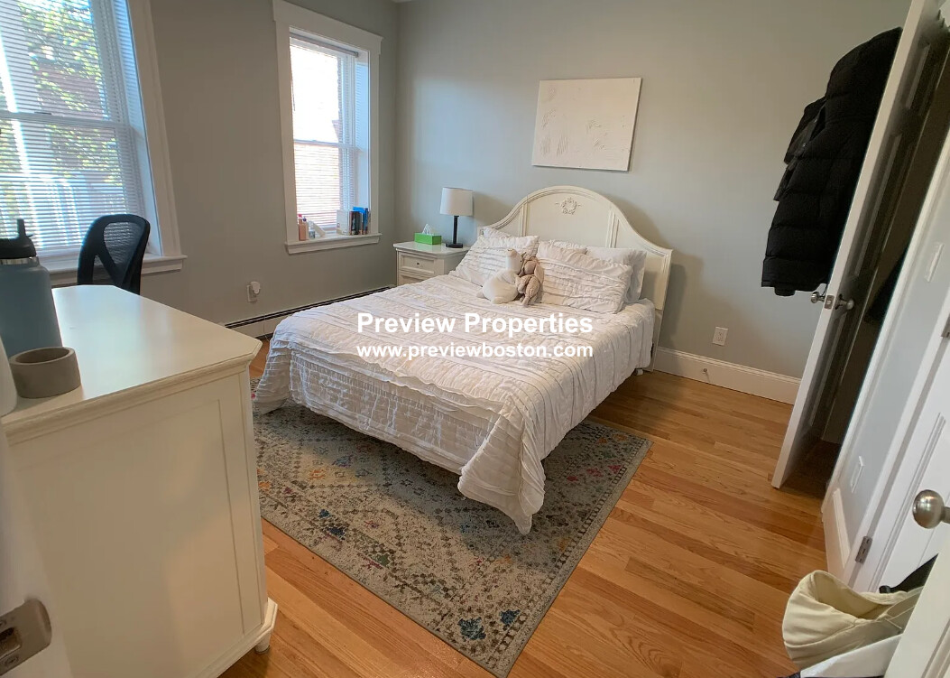 11 Strathmore Rd, Brookline