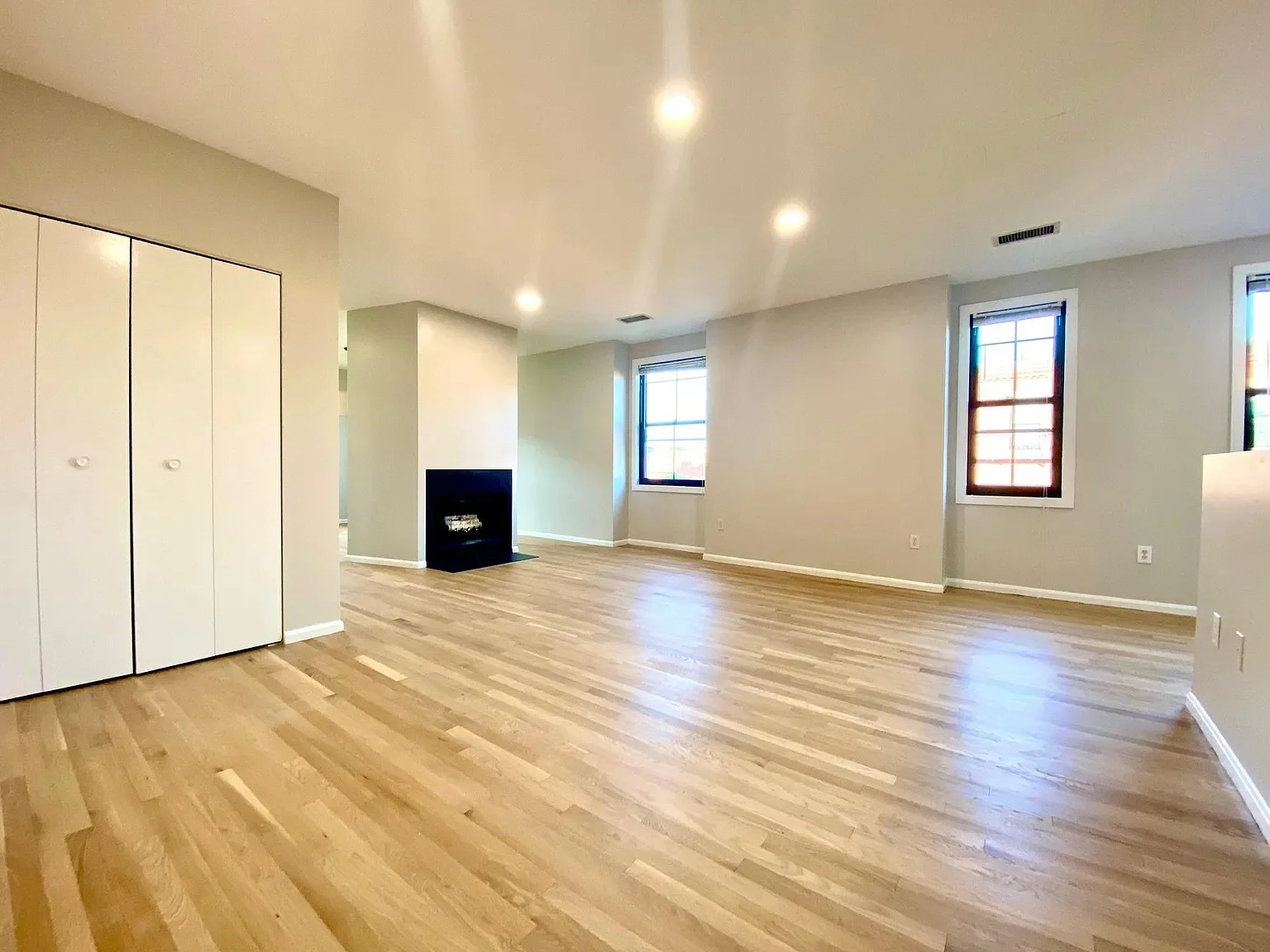 151 West Brookline St, Shawmut