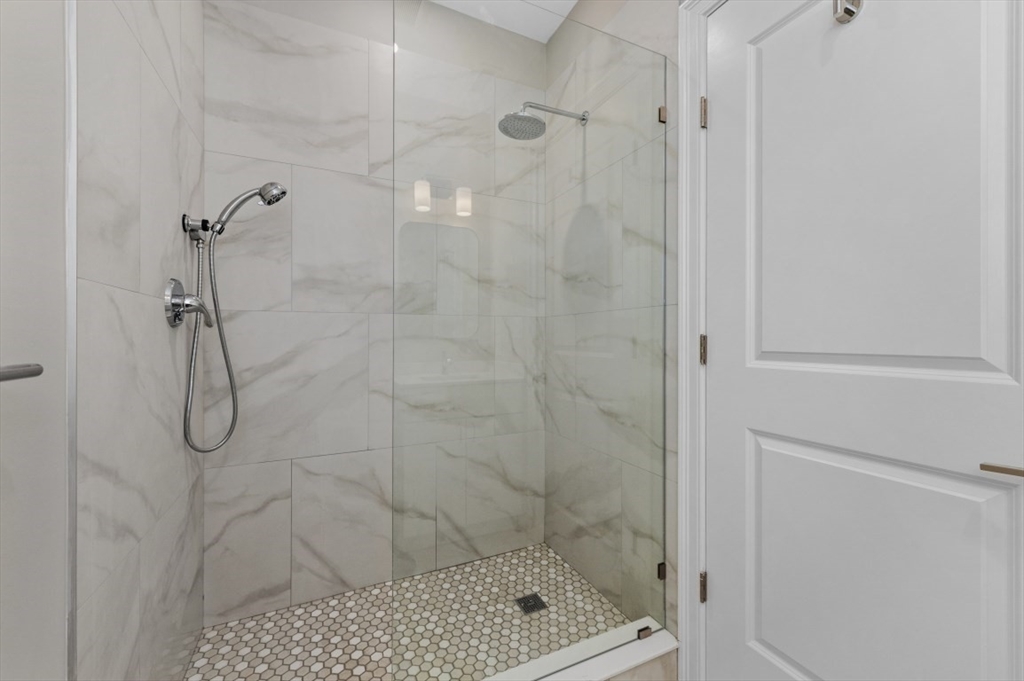 40 Waverly, Brighton