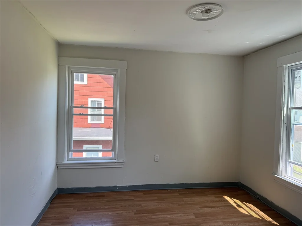 91 Woodland Ave, Gardner