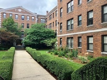 66 Queensberry, Boston