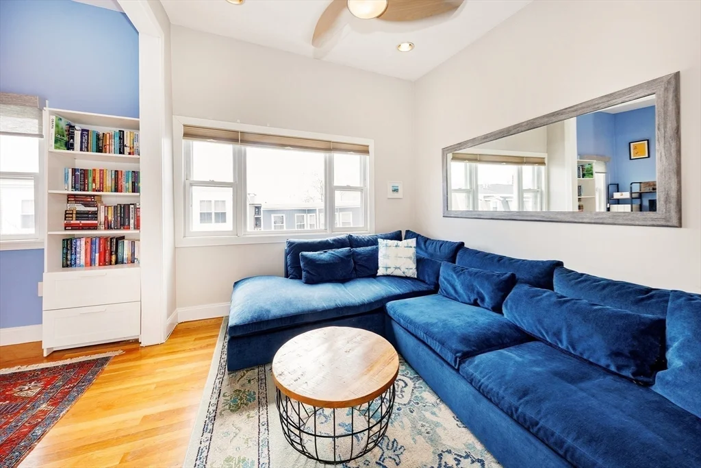 522 E 8, South Boston