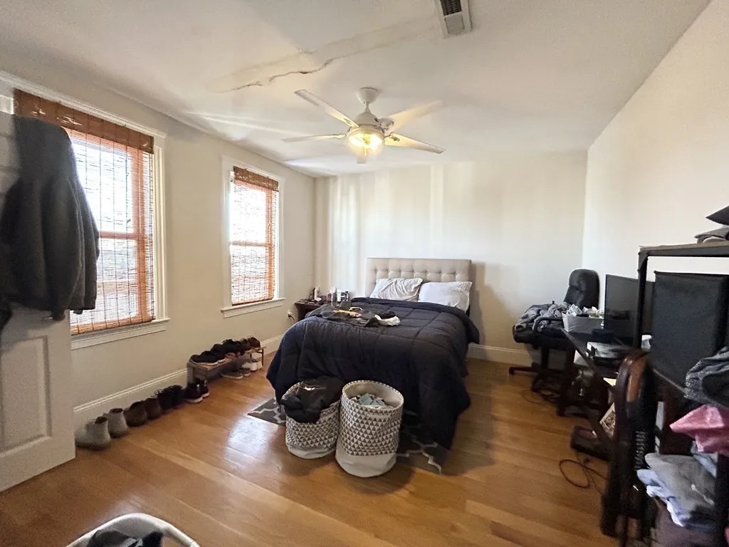 916 Dorchester St, Boston