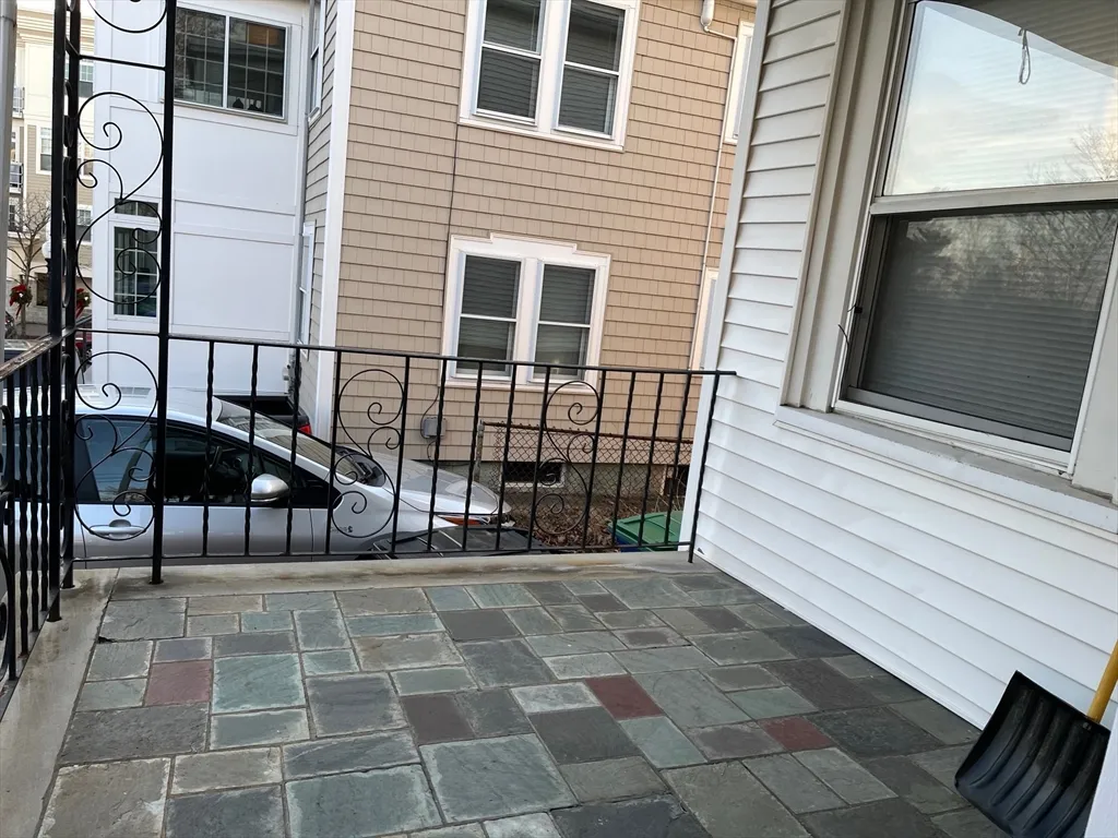 8 Hill St, West Somerville