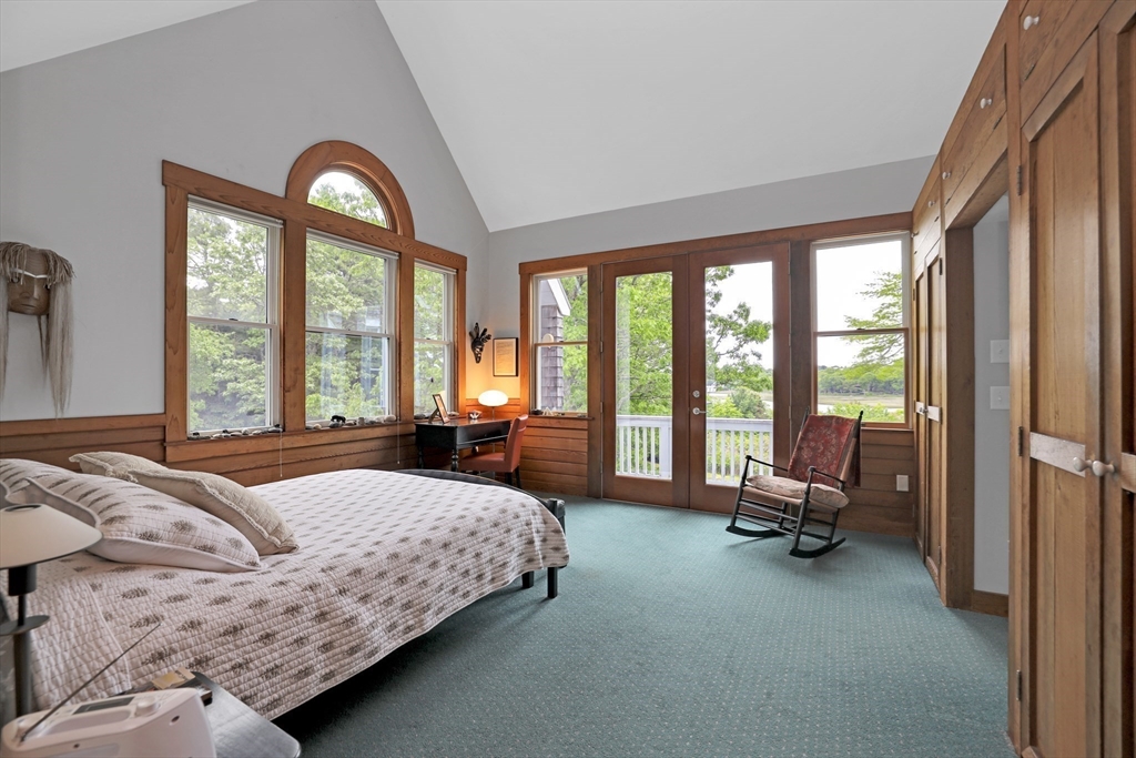 17 Bourne Point Rd, Wareham