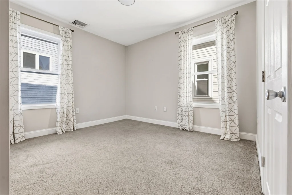 21 Emerton St, Salem