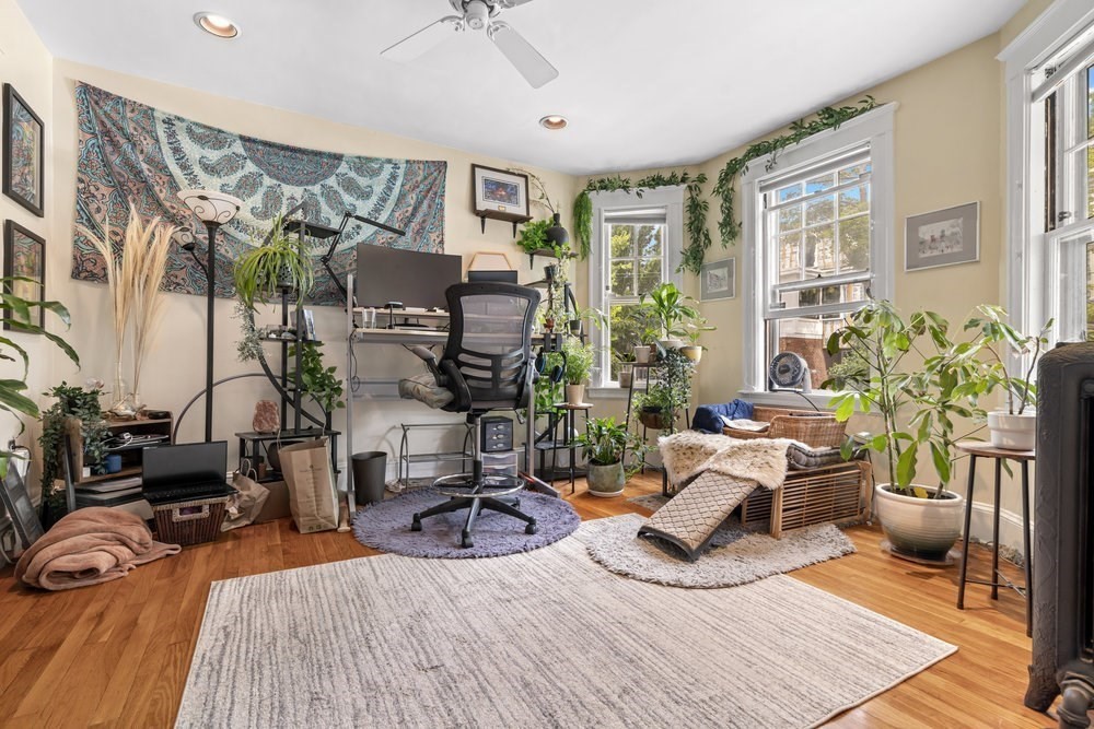 70 Dudley St, North Cambridge