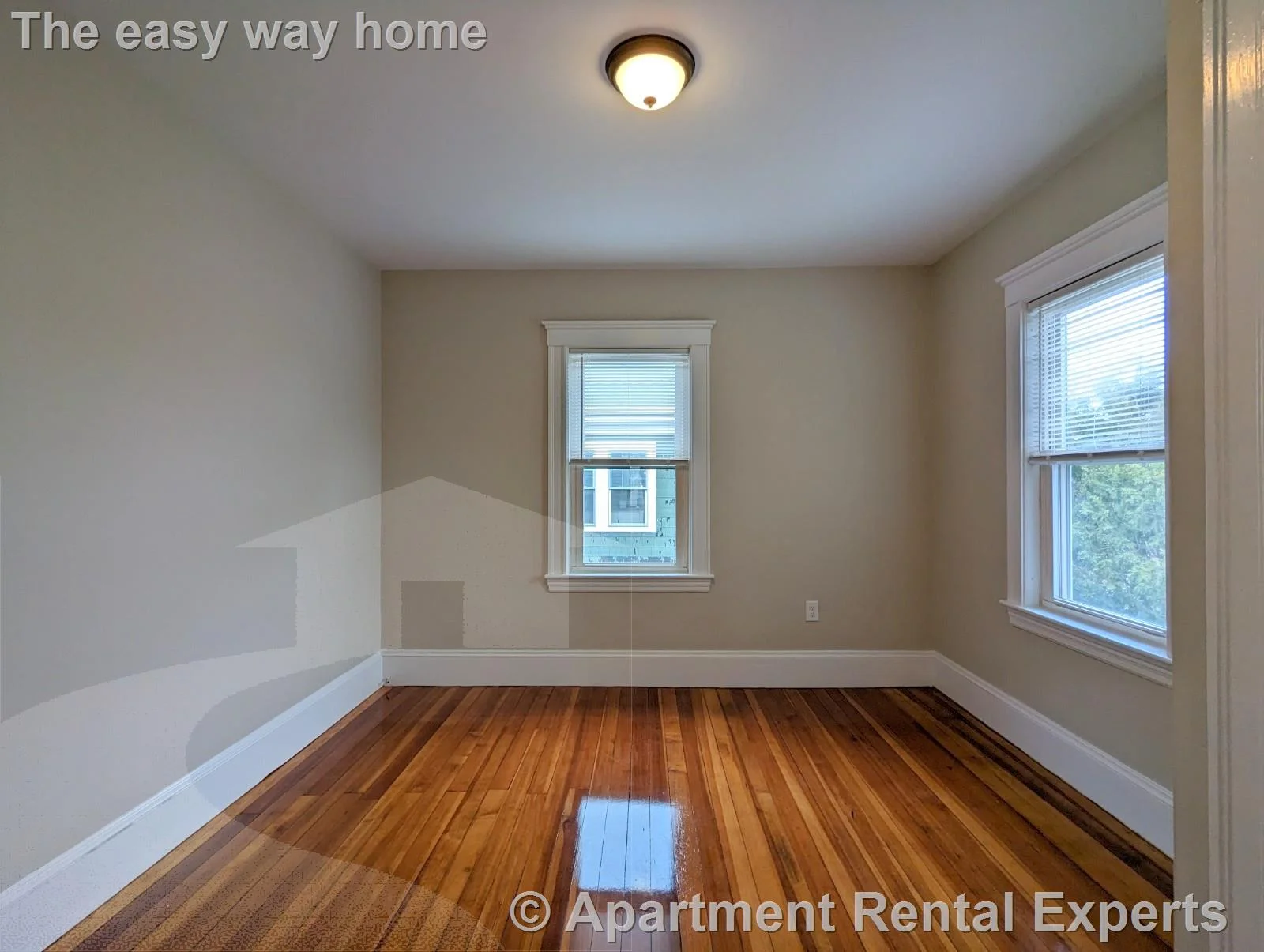 35 Trowbridge St, East Arlington