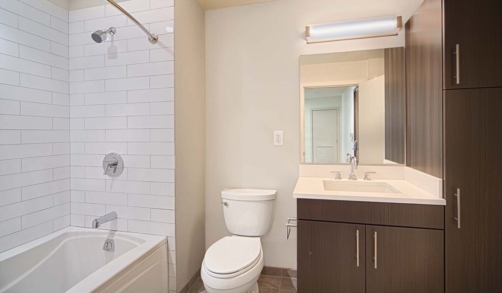 1 Canal St, North End