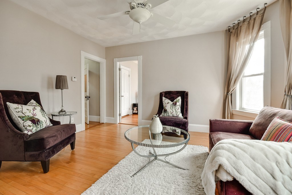 53 Wellington St, Waltham