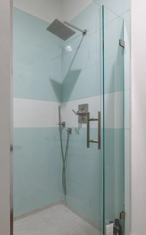 94 Hampshire St, The Port