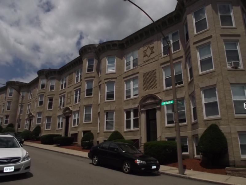 7 Mount Hood Rd, Brighton