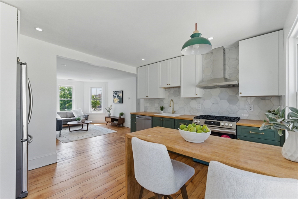 80 Shirley St, Winthrop