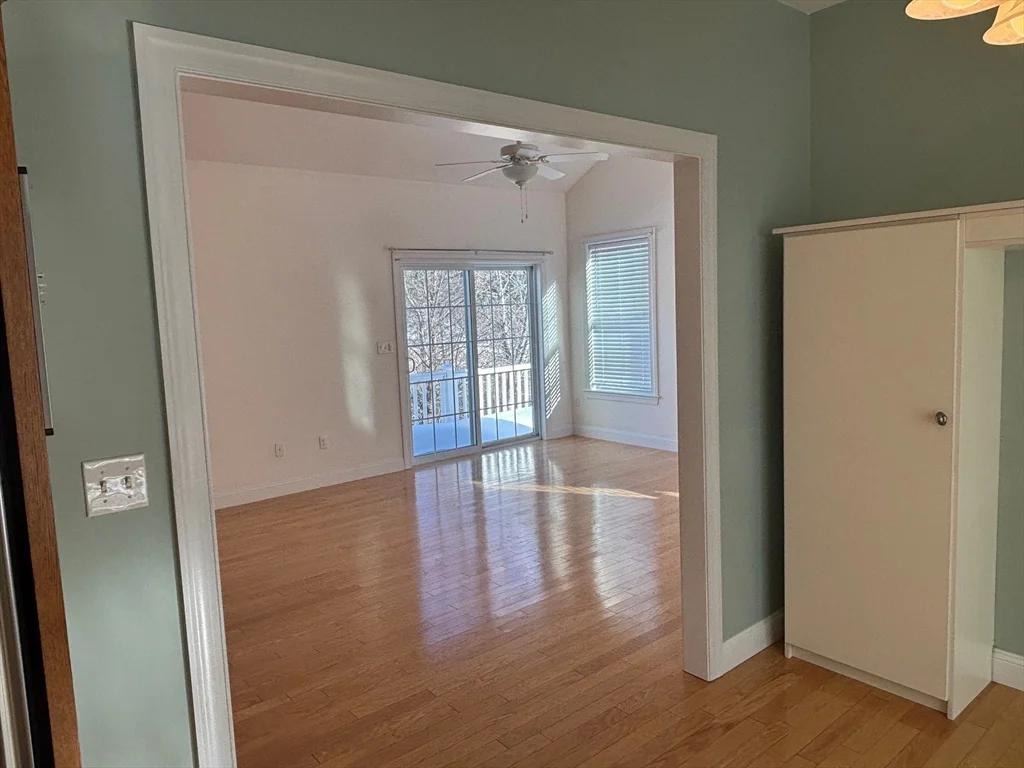 501 Autumn Ridge Dr, Ayer