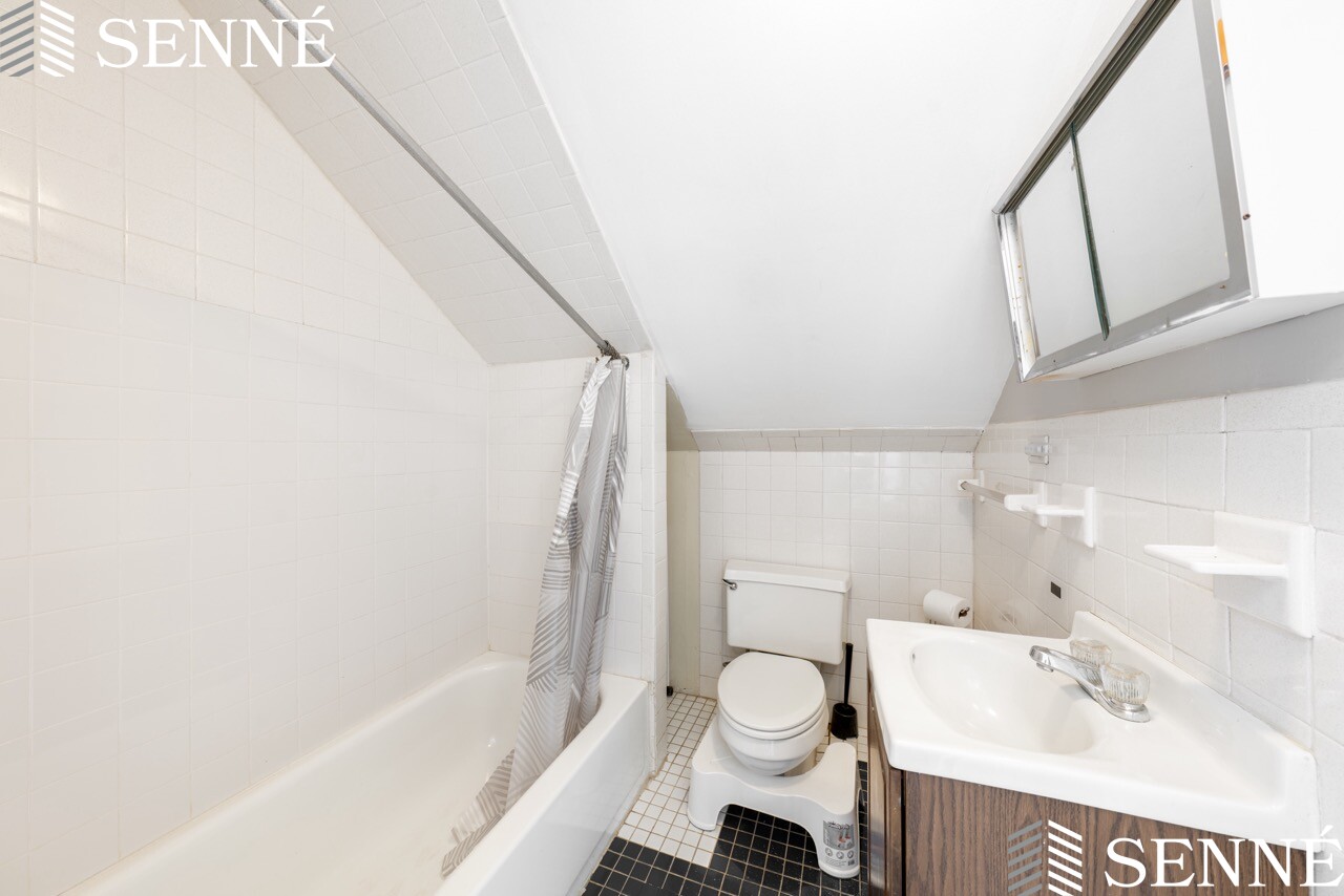 94 Sciarappa St, East Cambridge