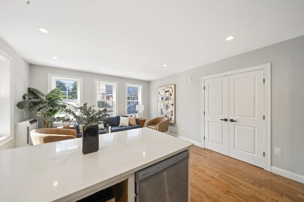 52 Bellevue St, Dorchester