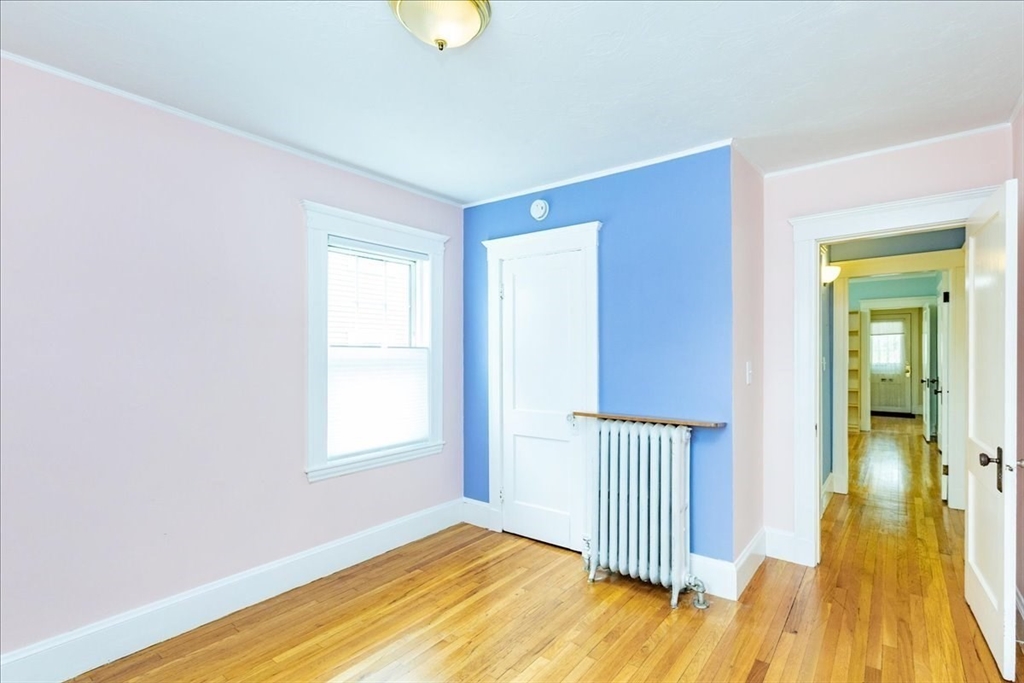 31 Iona St, Roslindale