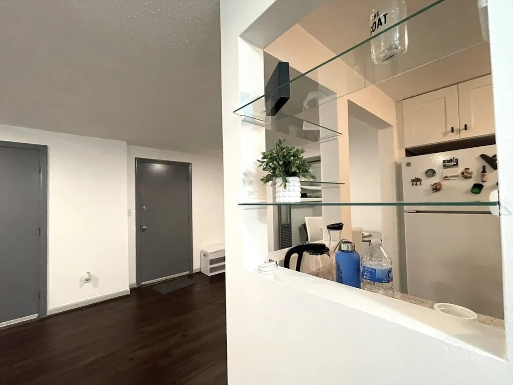 1325 Worcester Rd, Framingham