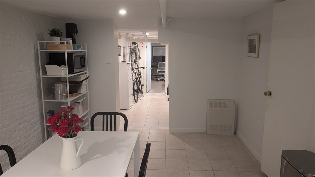 16 Shepard St, Neighborhood Nine