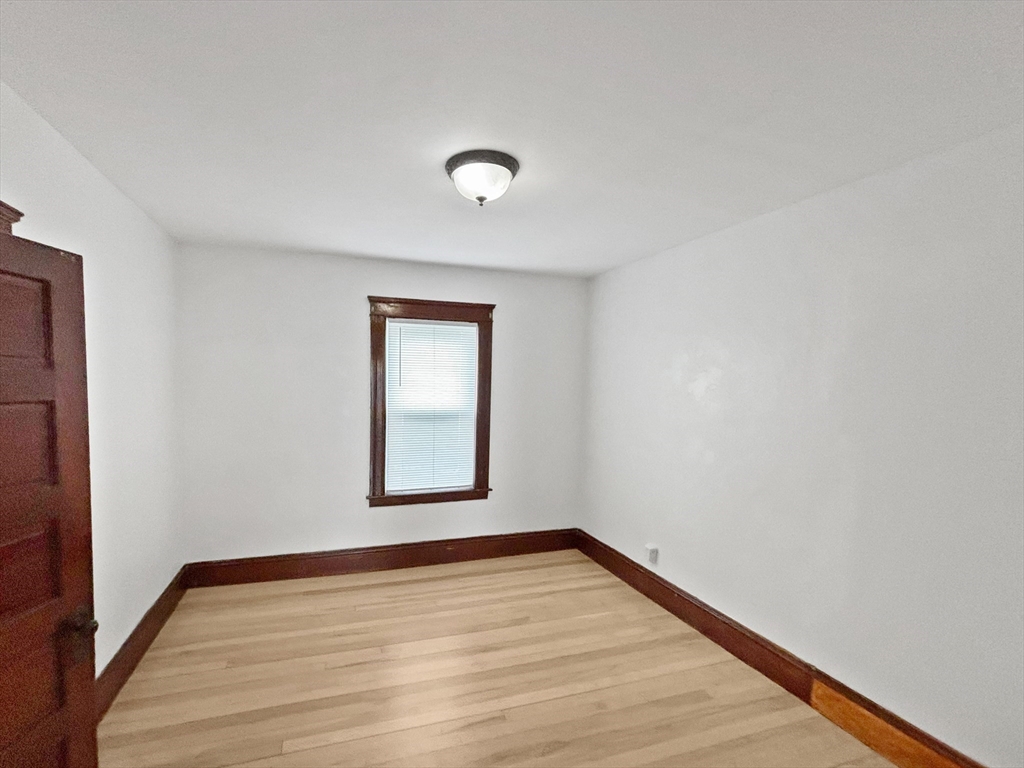 3 Henderson Ave, Worcester