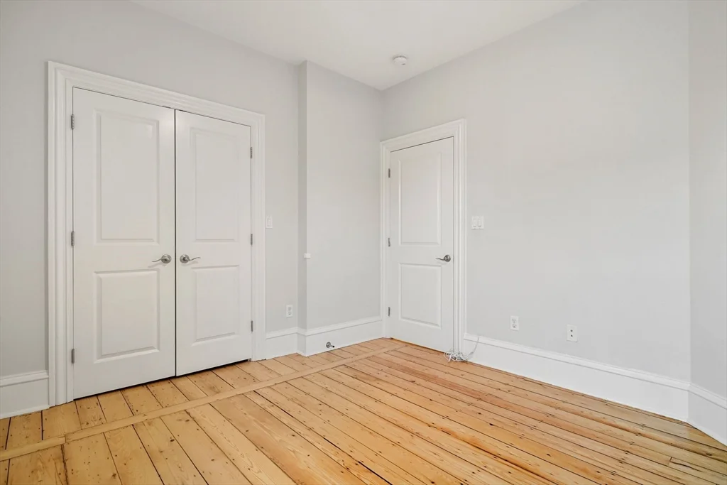 703 East 4th St, South Boston