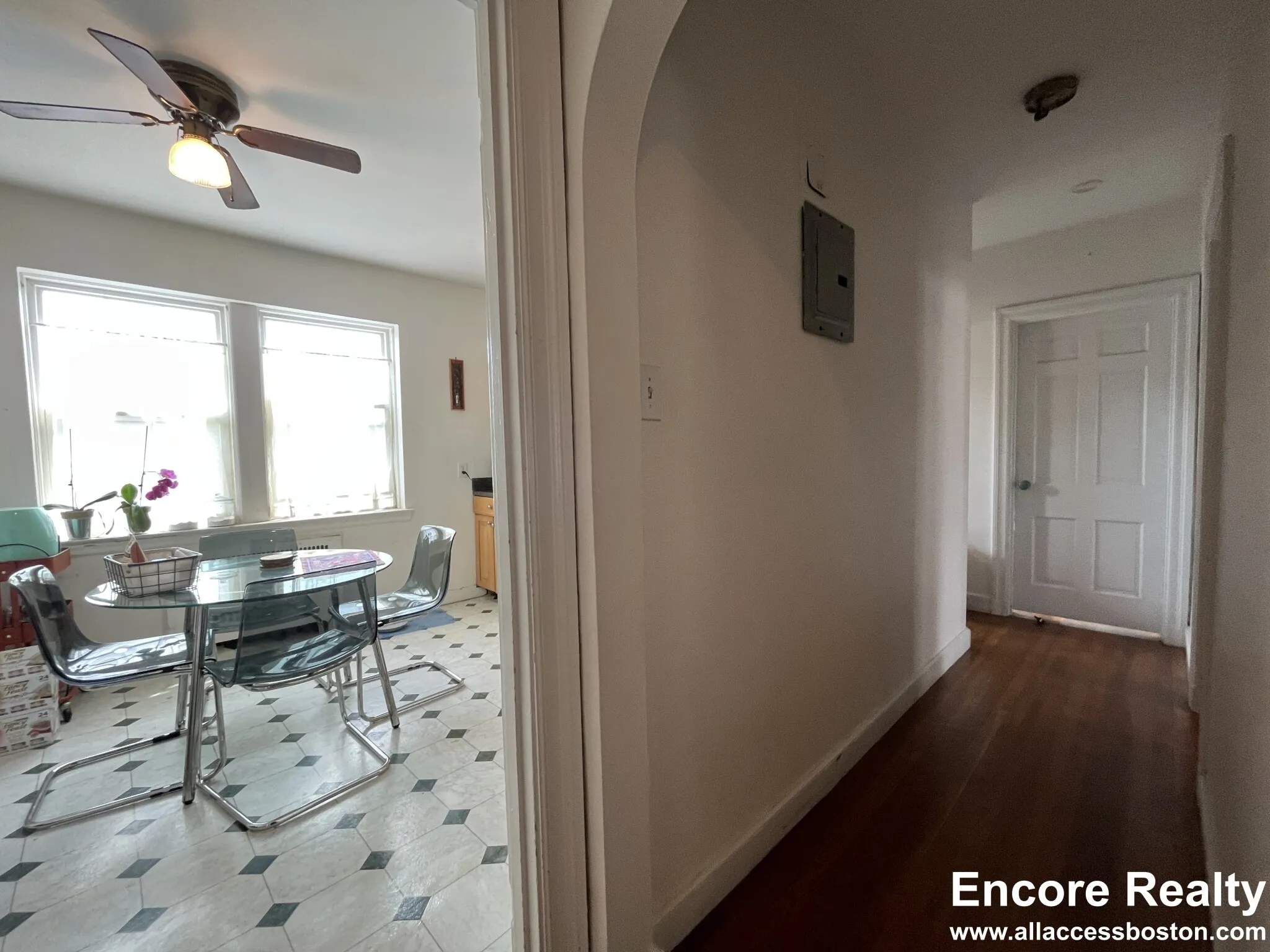 20 Fairbanks St, Brookline